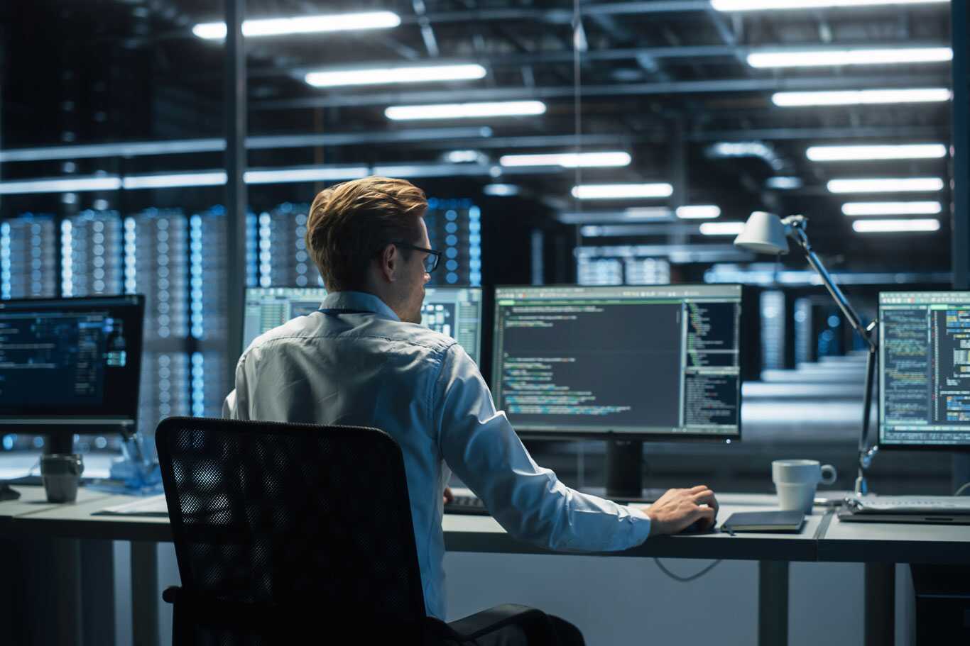 DYOPATH Data Center Outsourcing ftr Image